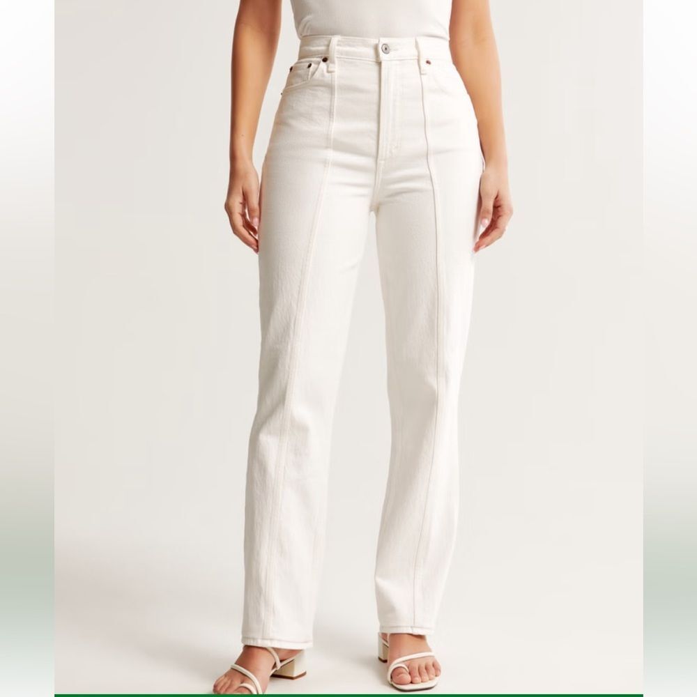 NWT Abercrombie & Fitch Ultra High Rise 90s Straight Jean in Cream Sz 29 Long 8L
